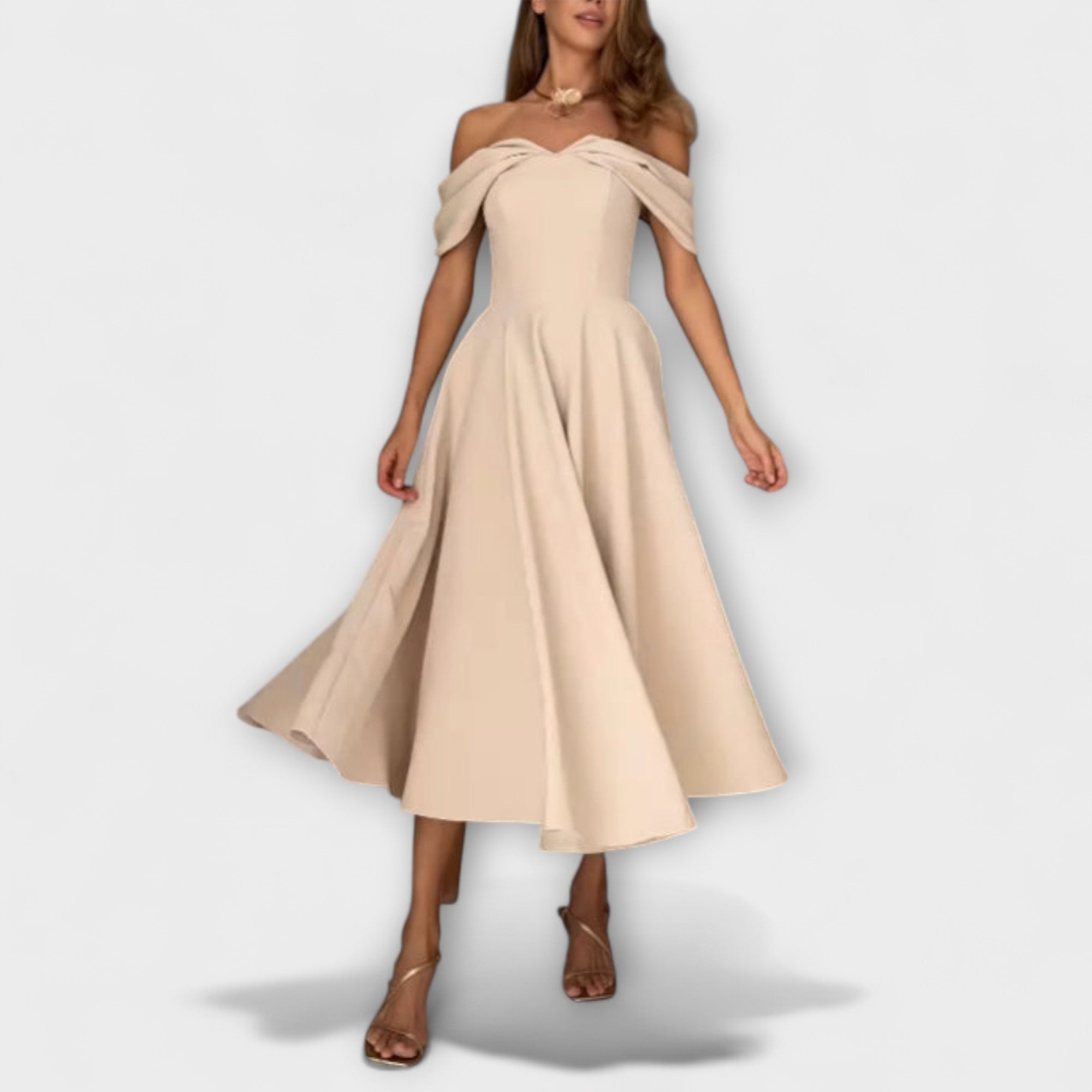Romy - Chic obleka maxi z razkritimi rameni in drapiranjem
