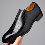 Noah™ - Stiilsed nahkased loafersi s kivimustriga