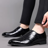 Noah™ - Stiilsed nahkased loafersi s kivimustriga