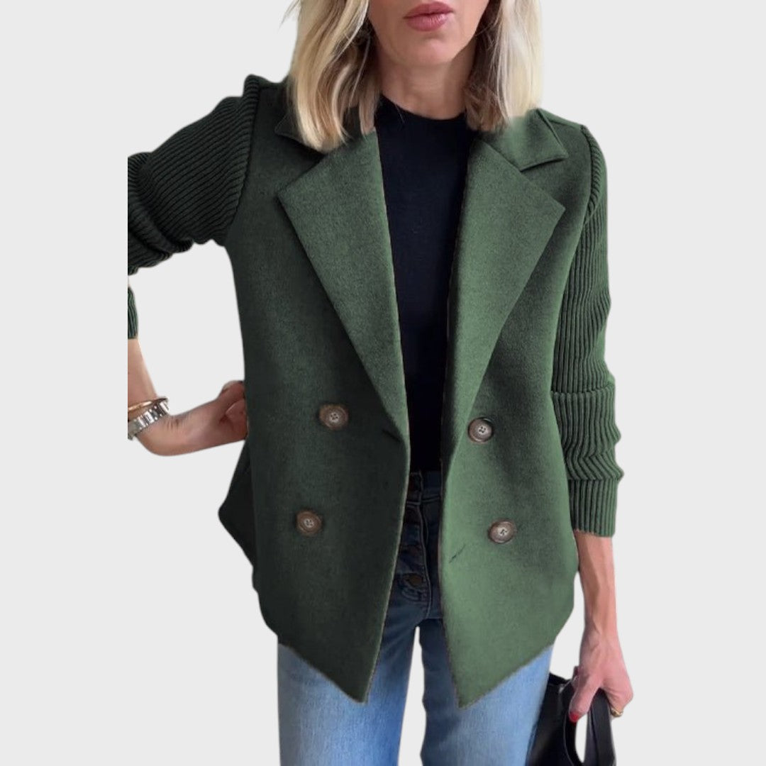 Emma - Eleganten blazer z pletenicami na rokavih